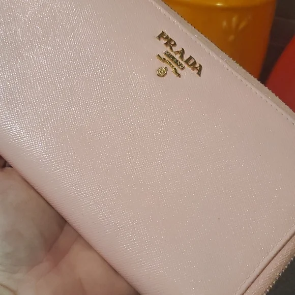 Prada Saffiano Zippy Wallet - Picture 8 of 14